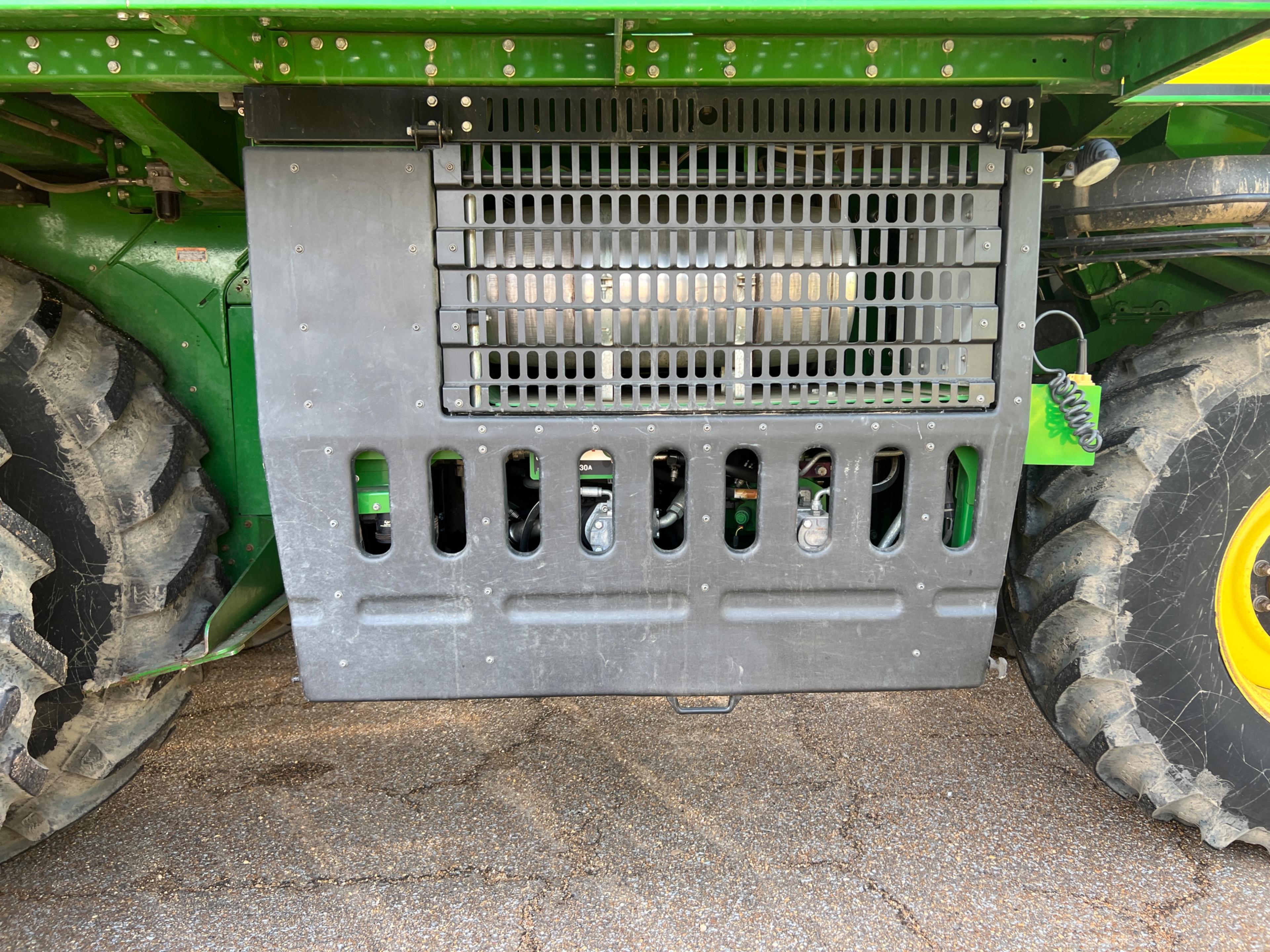 2019 John Deere CP690 Cotton Picker