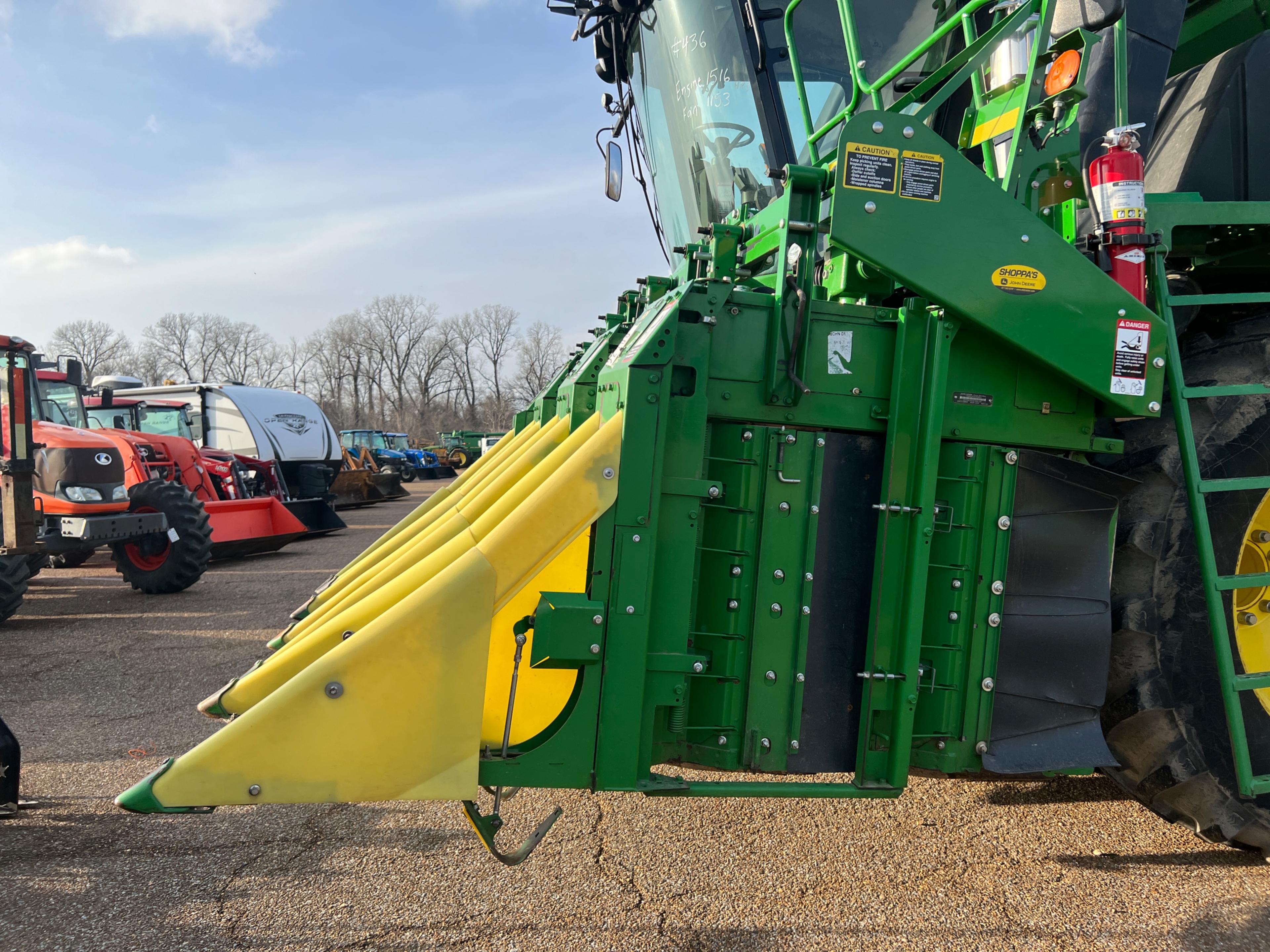 2019 John Deere CP690 Cotton Picker