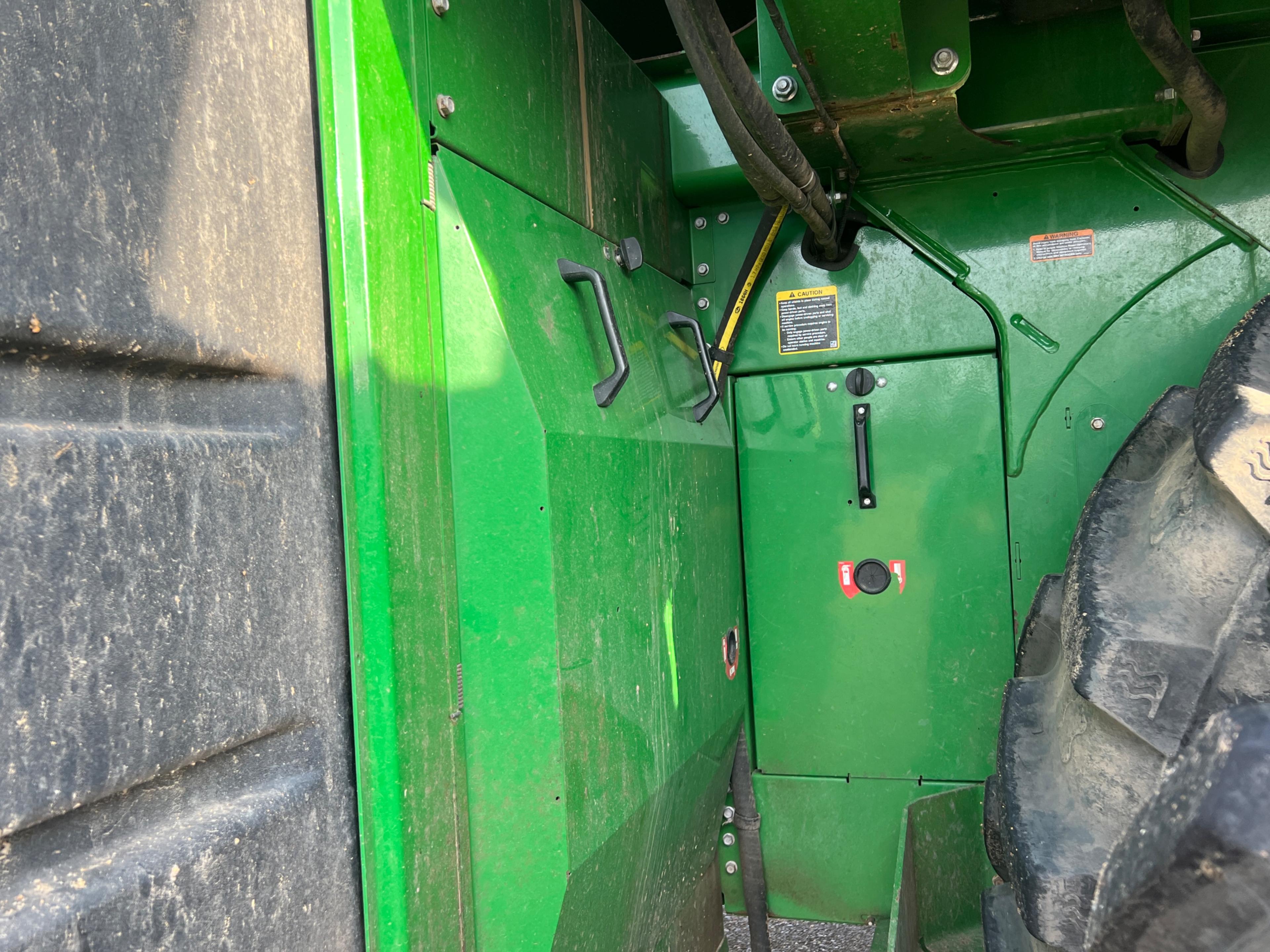 2019 John Deere CP690 Cotton Picker