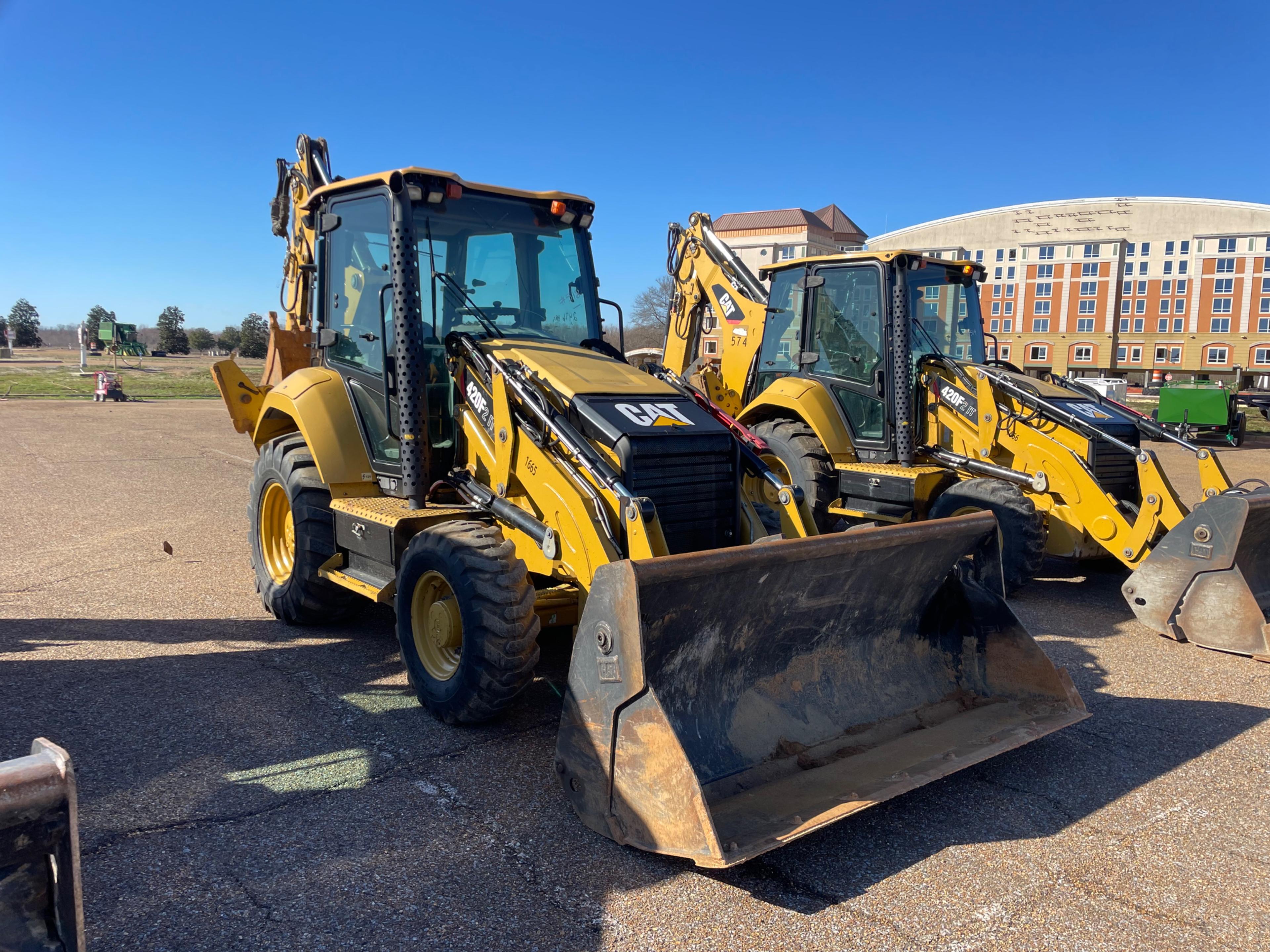 Cat 420 F2 IT Backhoe