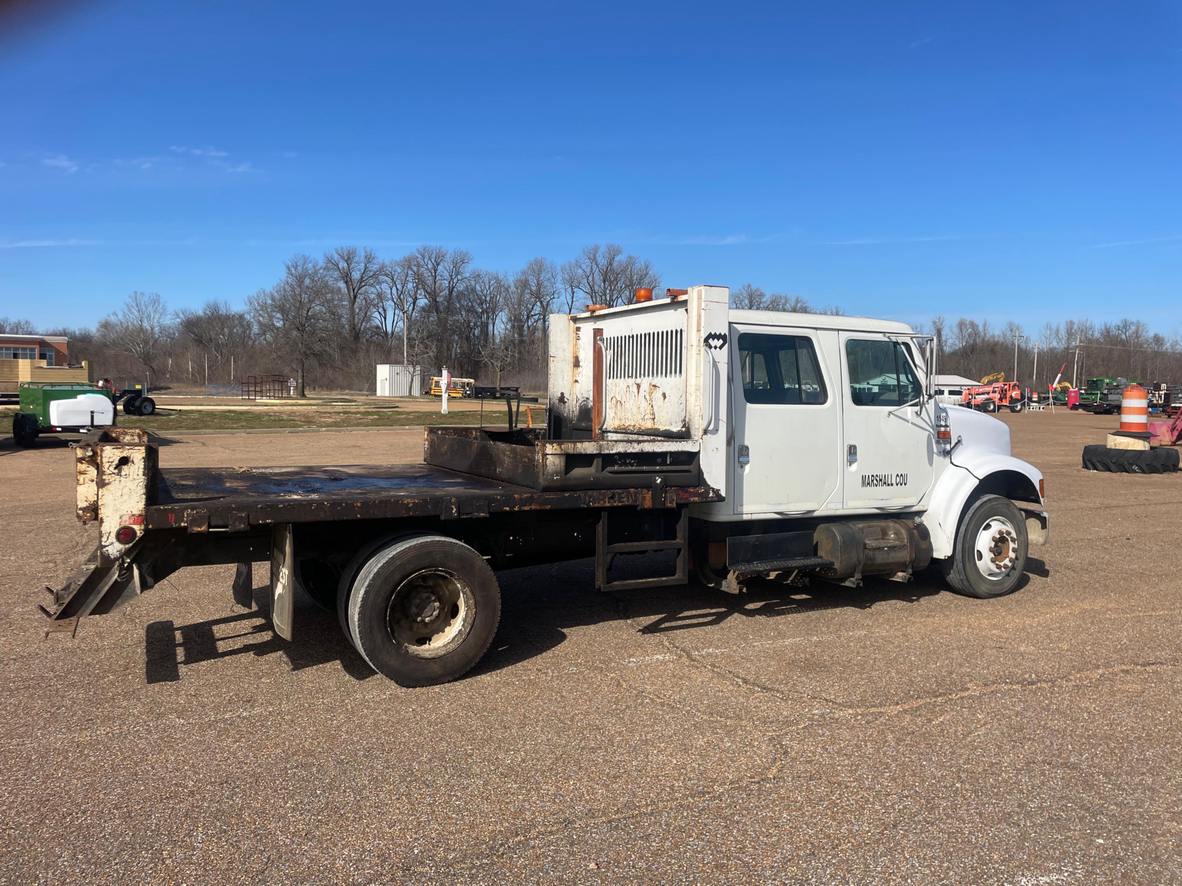 1999 International 4700 Truck