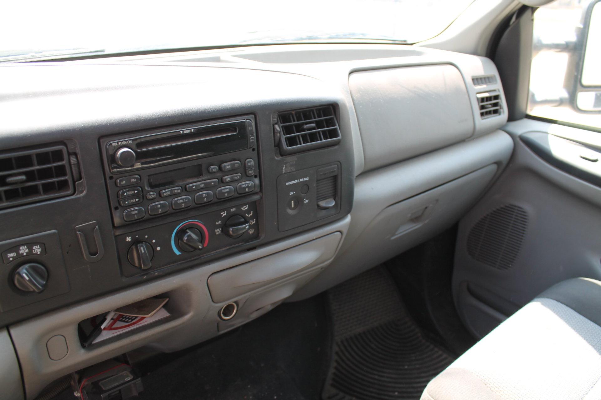 2002 FORD PICKUP, 4- WHEEL DRIVE, 1 TON, DUAL REAR WHEELS