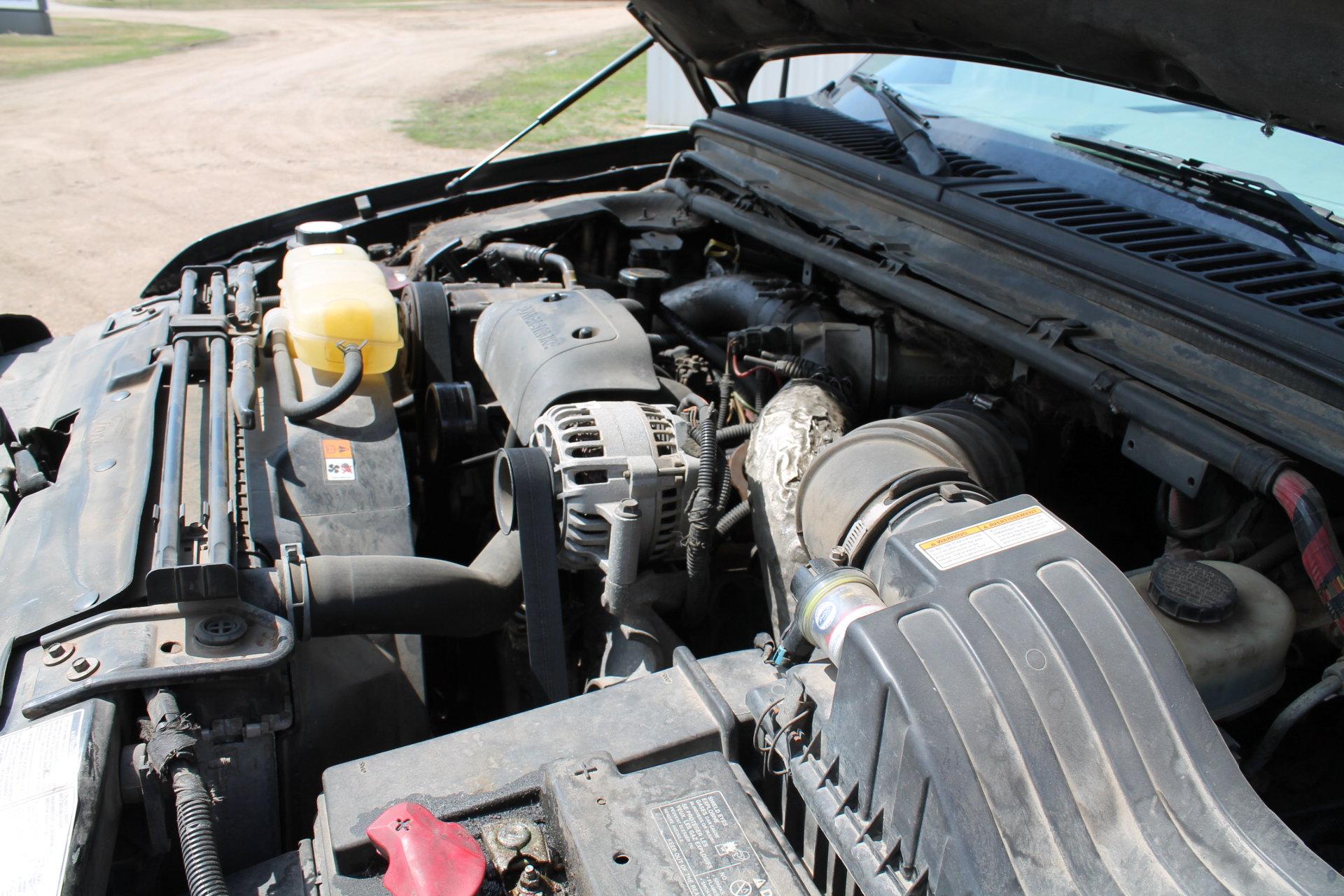 2002 FORD PICKUP, 4- WHEEL DRIVE, 1 TON, DUAL REAR WHEELS