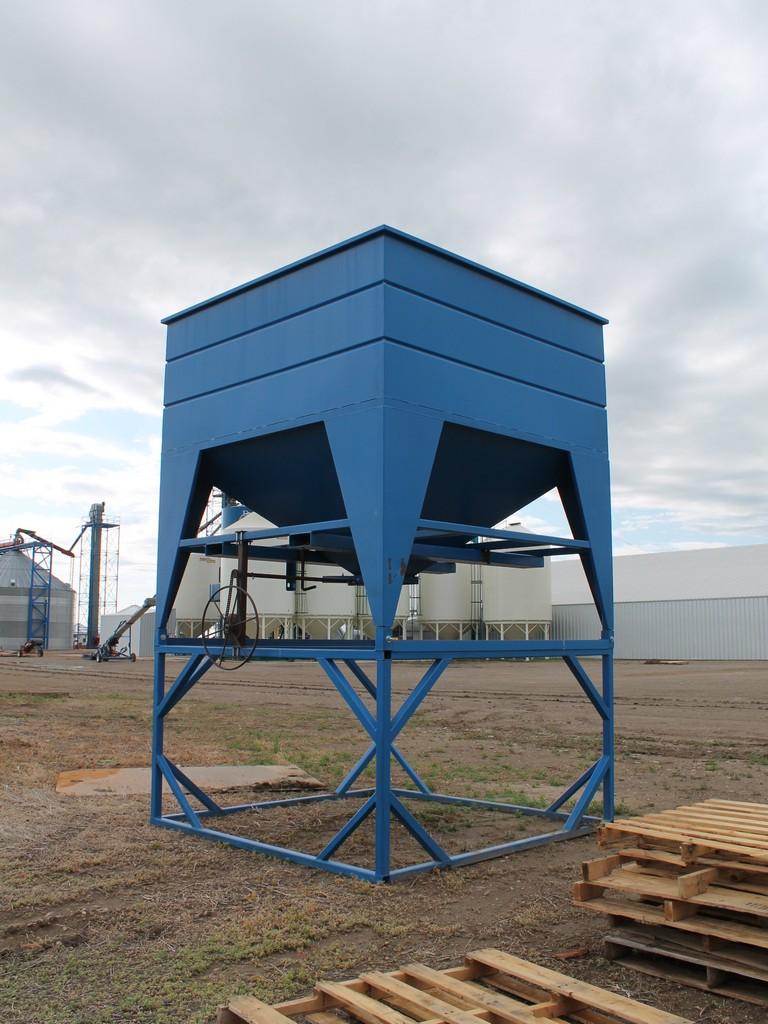 CUSTOM DESIGNED AND FABRICATED BULK SUPER SACK BAG FILLING HOPPER BIN