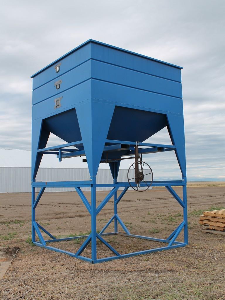 CUSTOM DESIGNED AND FABRICATED BULK SUPER SACK BAG FILLING HOPPER BIN