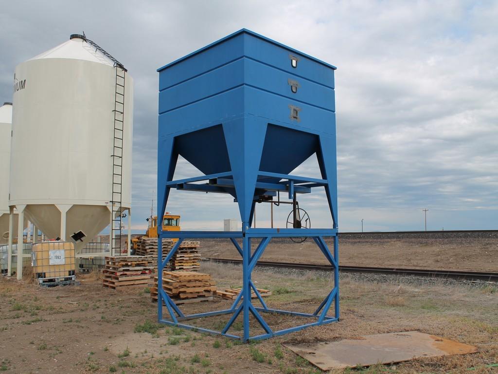 CUSTOM DESIGNED AND FABRICATED BULK SUPER SACK BAG FILLING HOPPER BIN