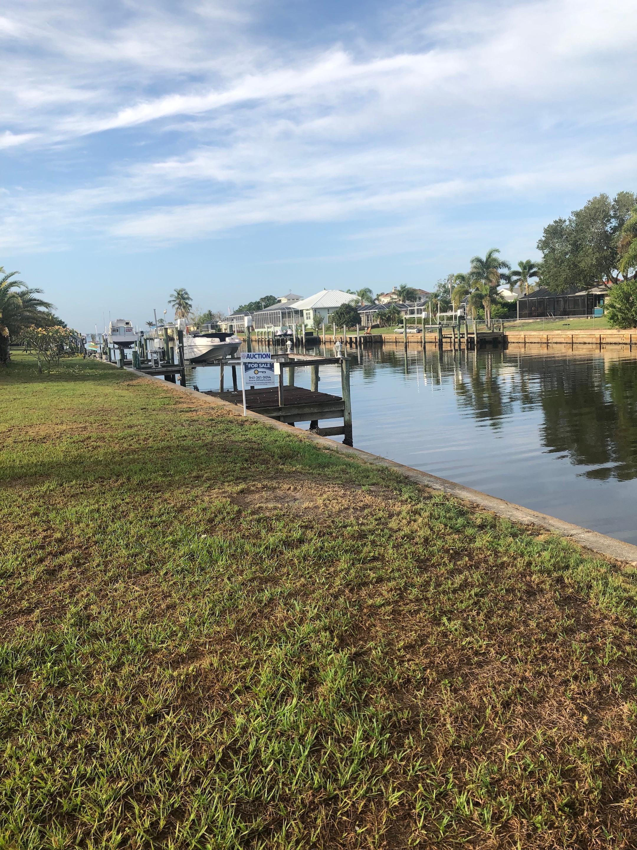 190 Bangsberg RD  Sailboat Canal