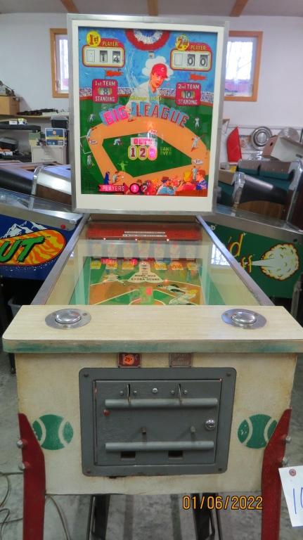 Vintage Chicago Coins Big League Pinball Machine