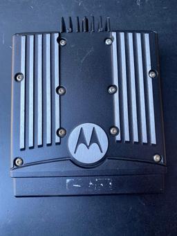 MOTOROLA 800 MHz Radio