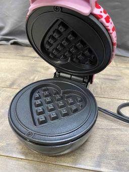 Bella Mini Heart Waffle Maker