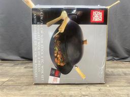 JOYCE CHEN Classic Series 14-Inch Uncoated Carbon Steel Wok Set with Lid and Birch Handles