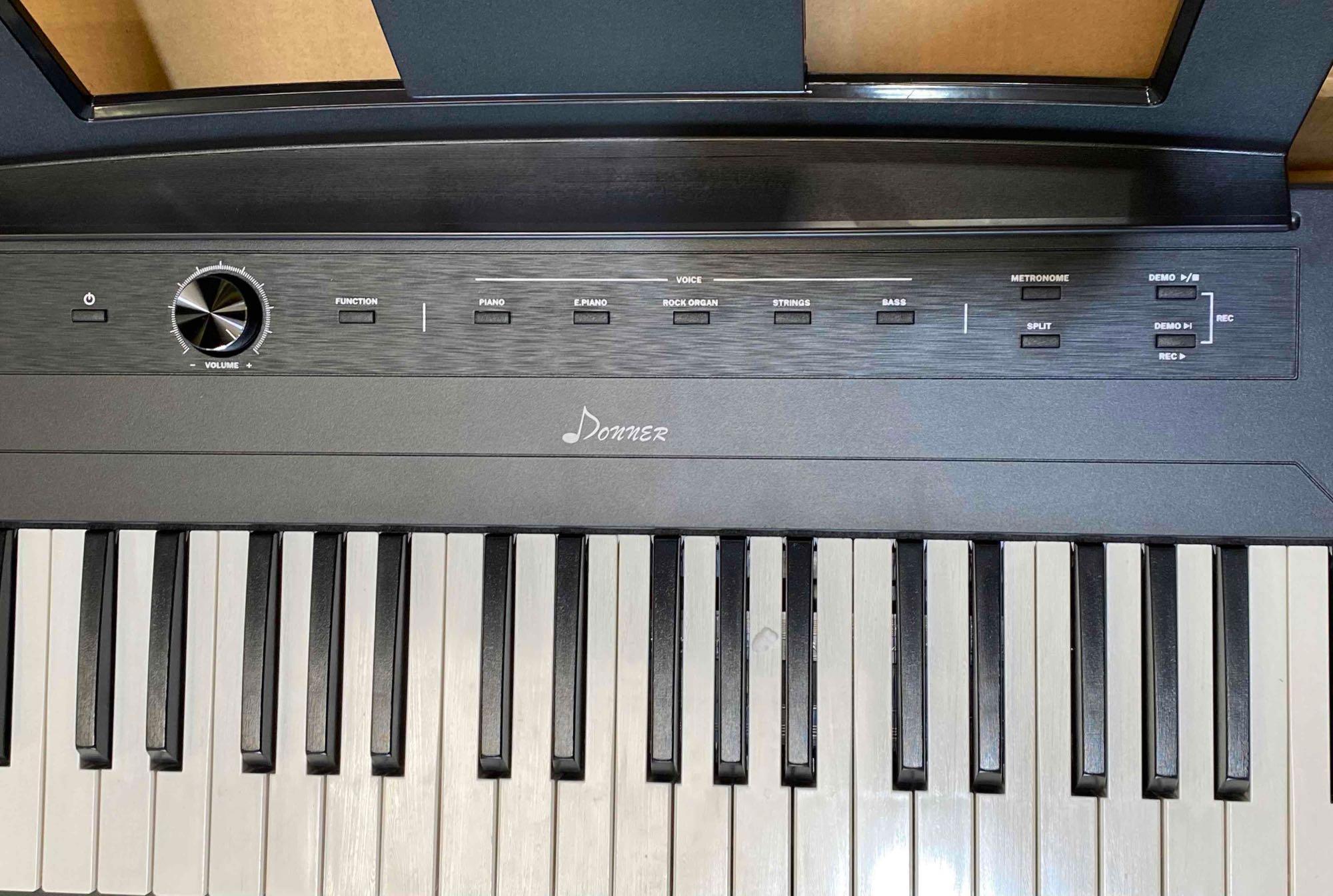 Donner DEP-45 88 Key Semi Weighted Keyboard Portable