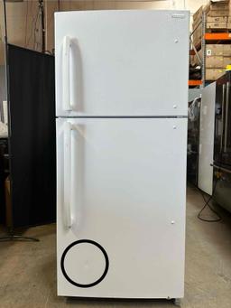 Insignia - 18 Cu. Ft. Top-Freezer Refrigerator with Handles - White