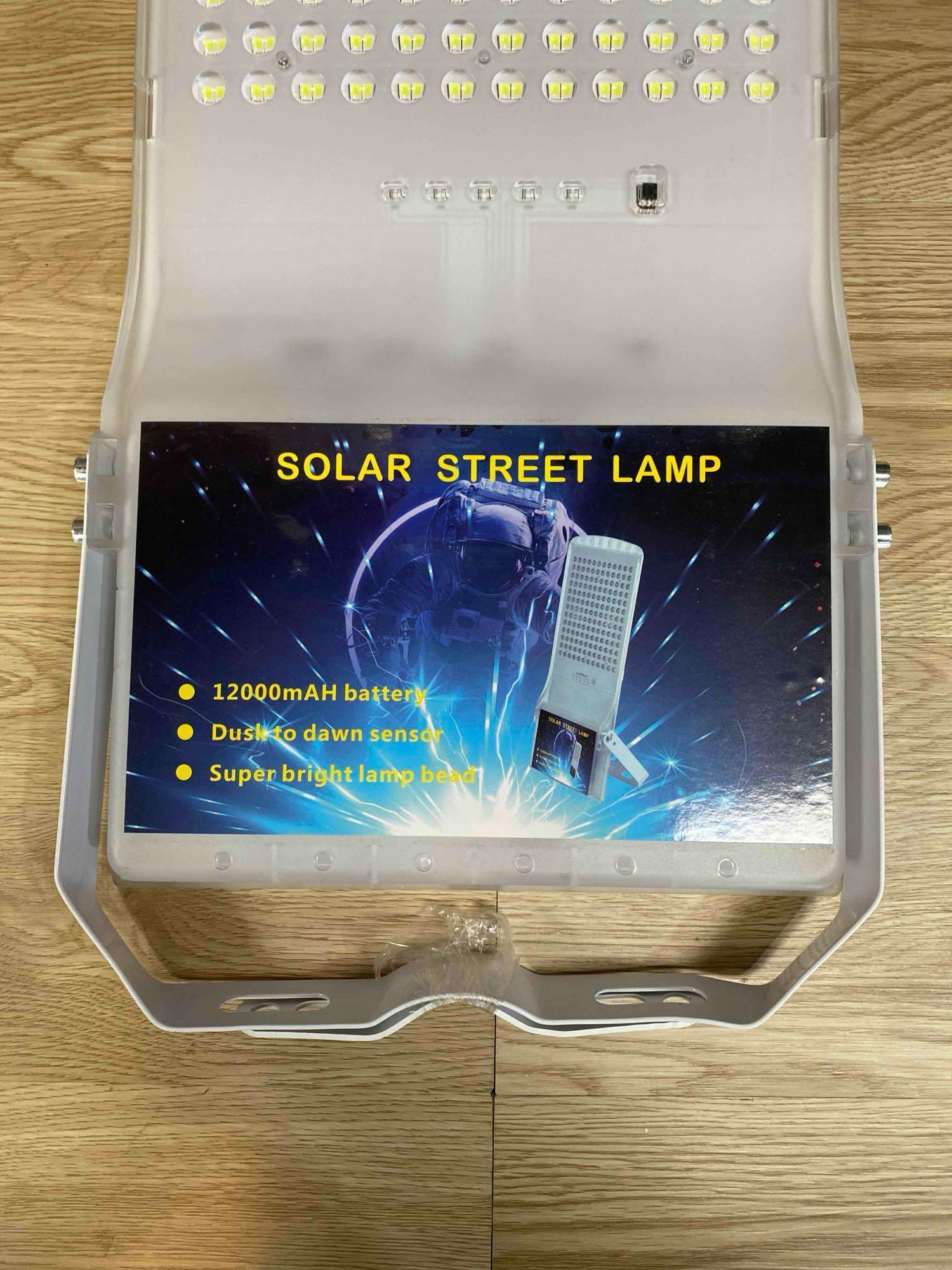 OTeedo 600W Solar Street Light