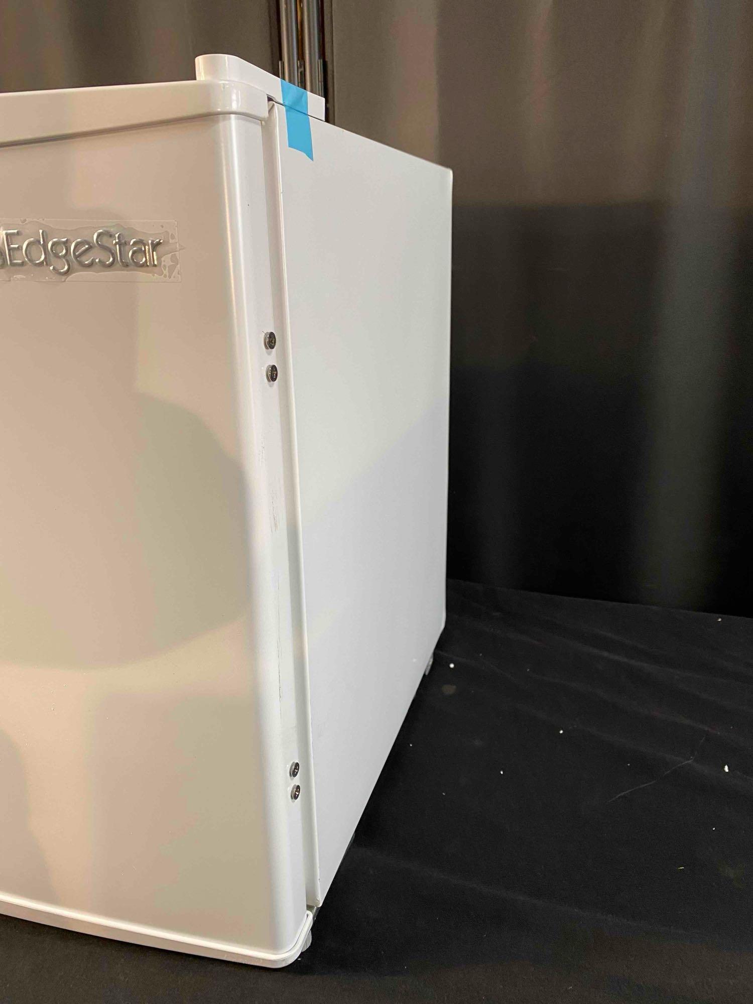 EdgeStar 19 Inch Wide 1.1 Cu. Ft. Freezer with Integrated Lock