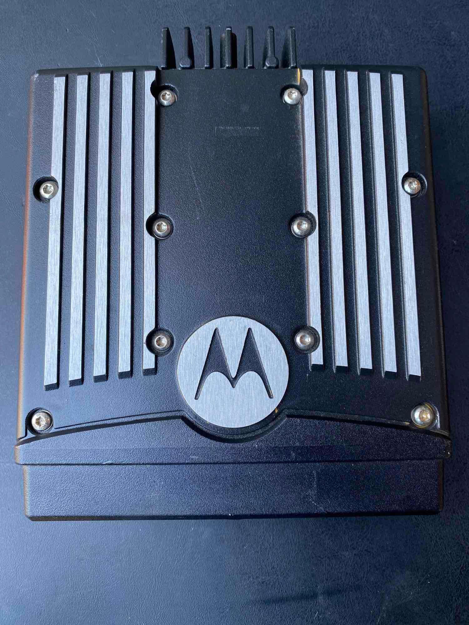 MOTOROLA 800 MHz Radio