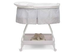 Delta Children Deluxe Soothing Dreams Bassinet