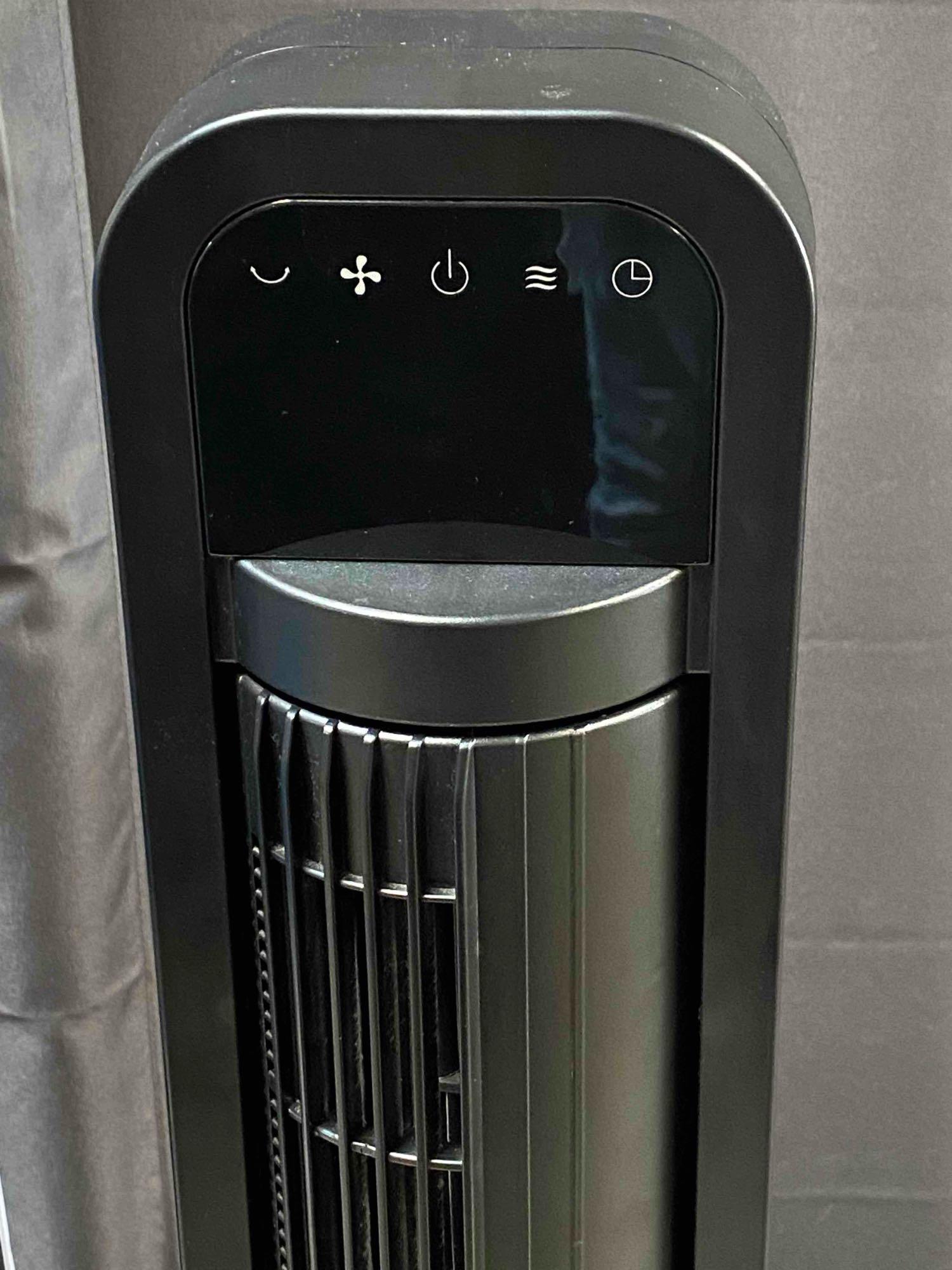 OmniBreeze Premium Tower Fan