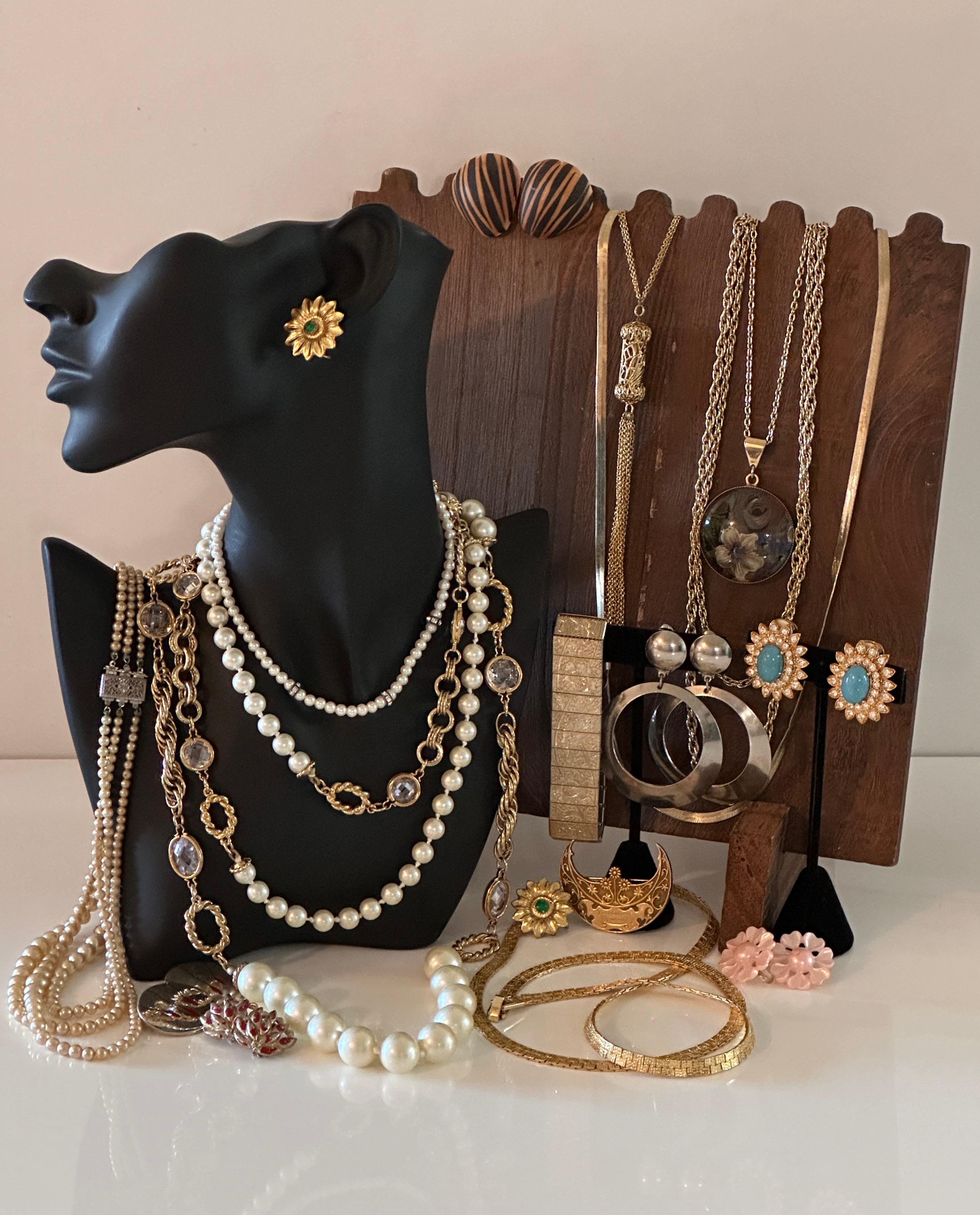 Women's Fashion Jewelry Necklace and Earring Assortment