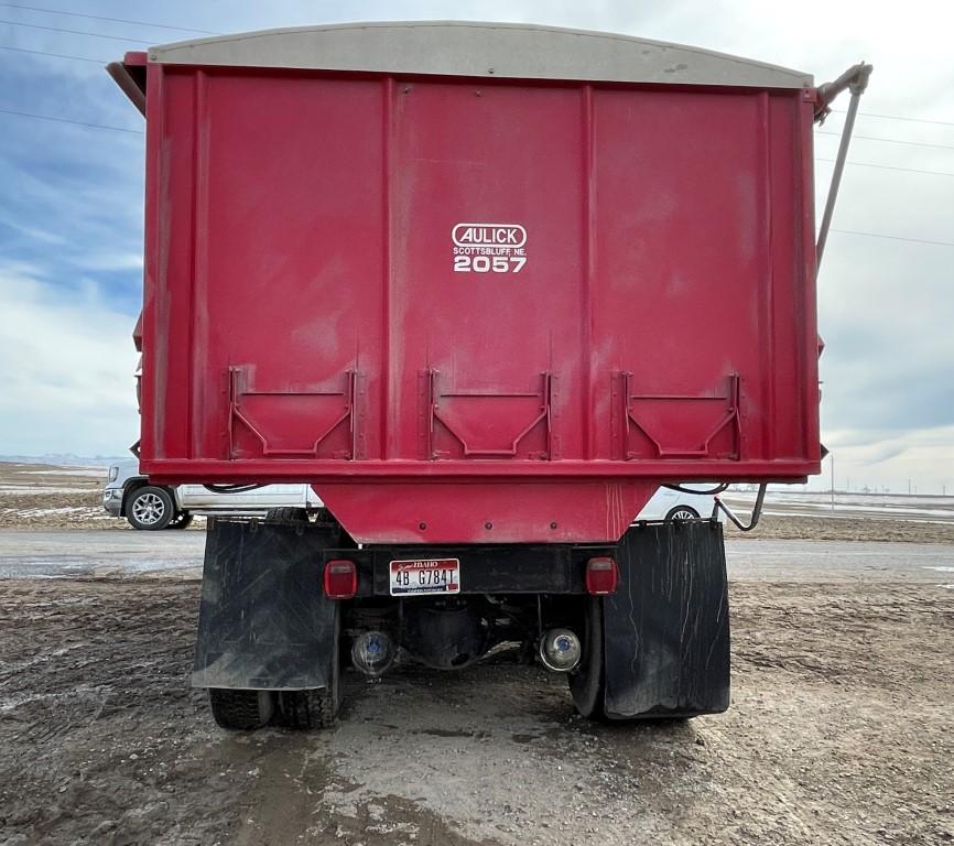 2012 Kenworth 10 Wheel Truck w/2019 Aulick 2057 20’ Dump Bed