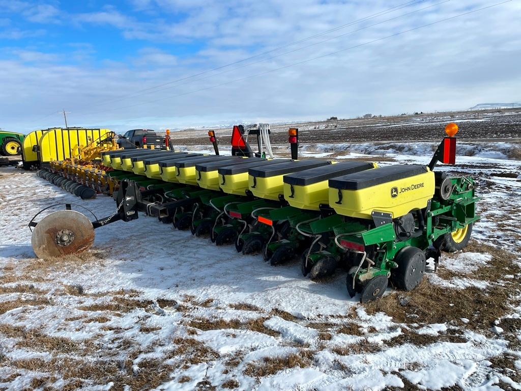 John Deere 1735 Air Planter