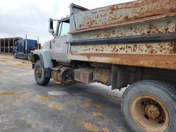 1975 Ford 9000 10 Wheeler Truck