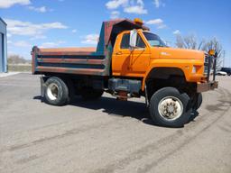 1984 Ford F800 4x4 6 Wheel Truck