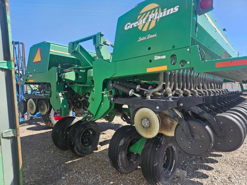 Great Plains 2S-2600 Grain Drill
