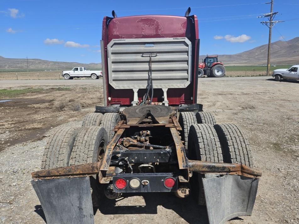 1996 Kenworth T800 Semi Tractor