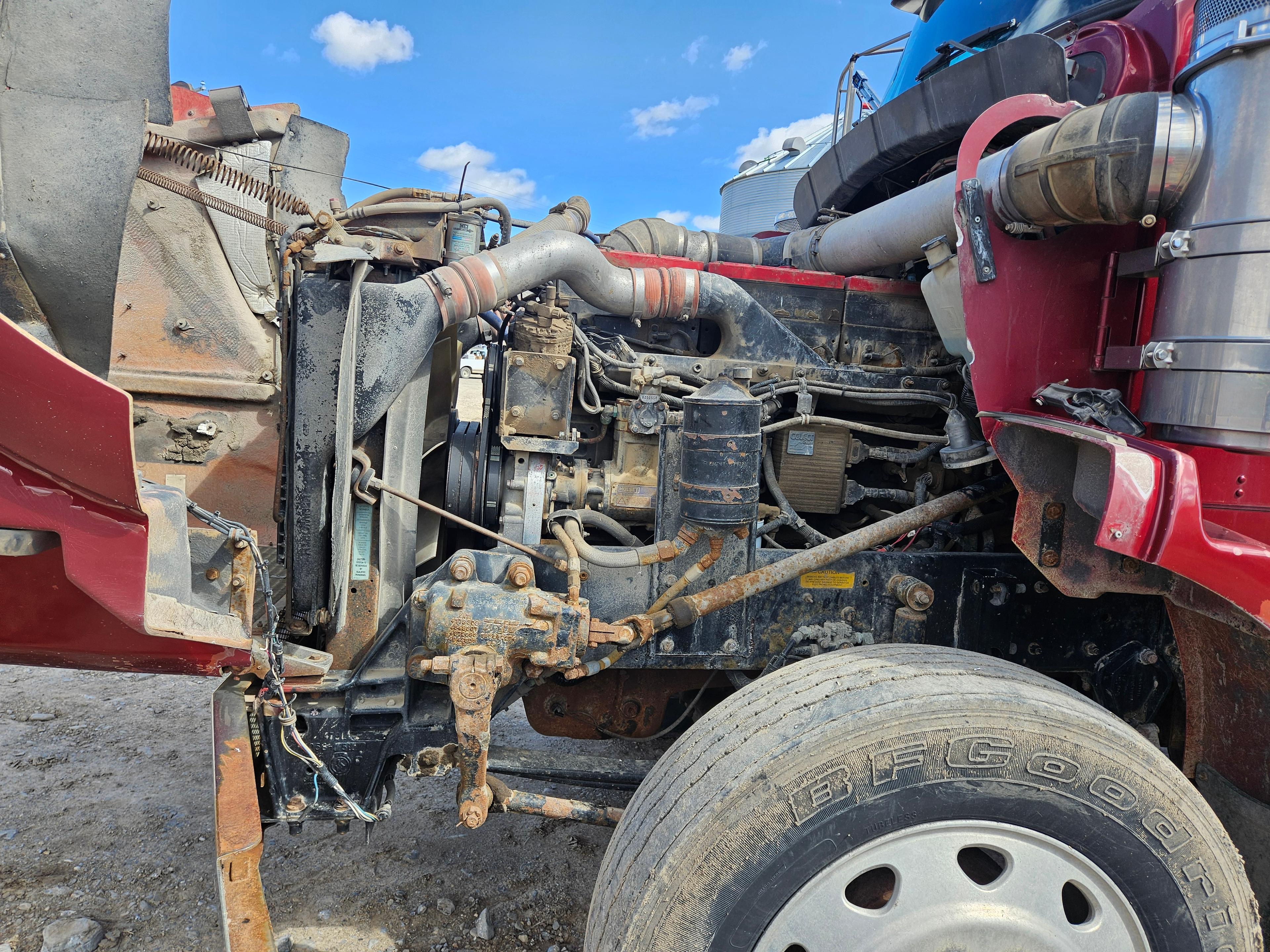 1996 Kenworth T800 Semi Tractor