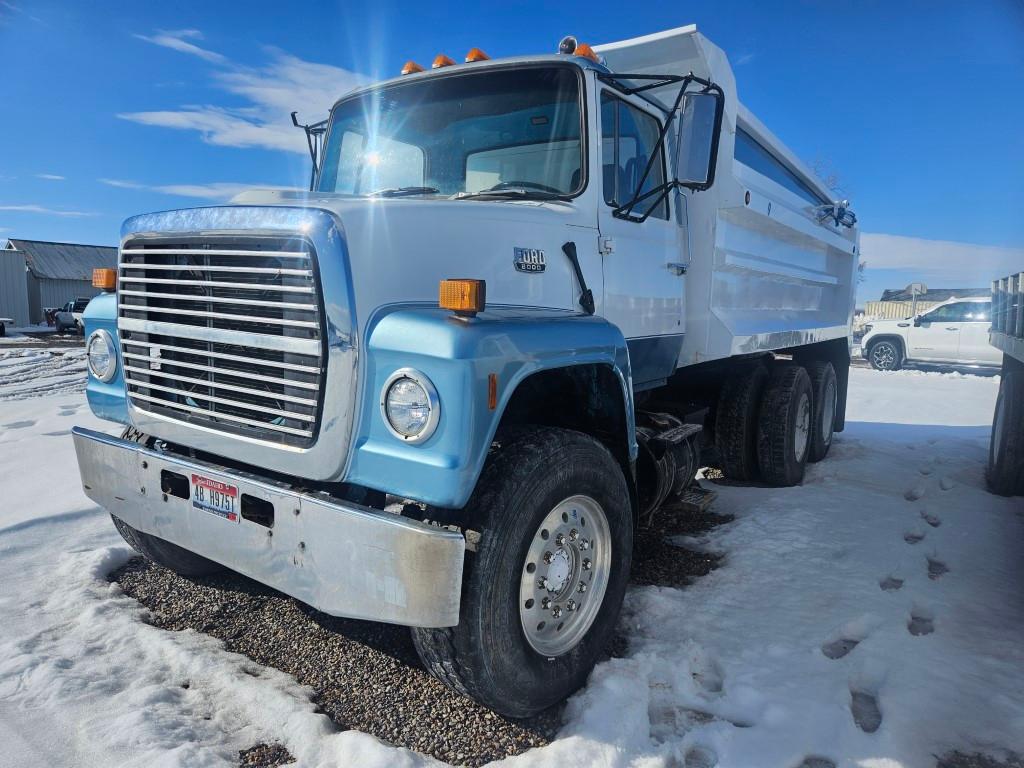 1986 Ford 8000 Gravel Truck