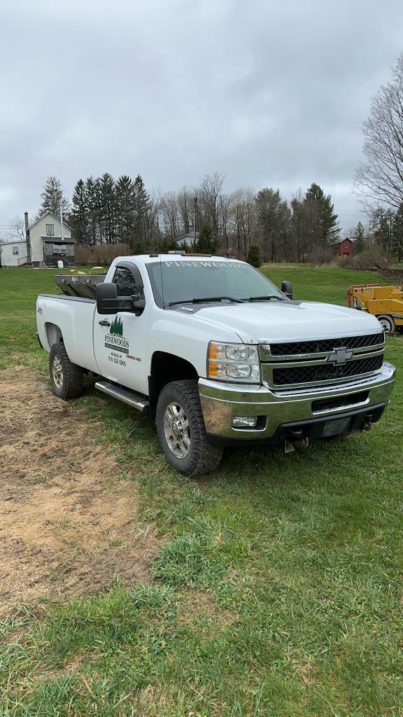 2014 Chevy 3500 6.0 Lt