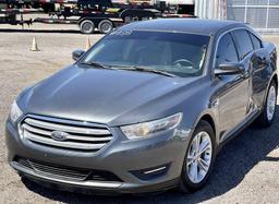 2016 Ford Taurus SEL 4 Door Sedan