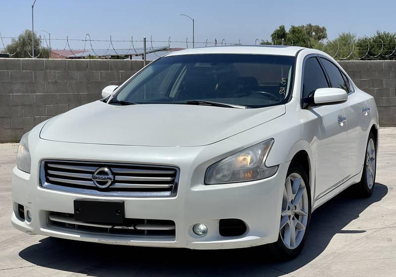 2014 Nissan Maxima 3.5 4 Door Sedan