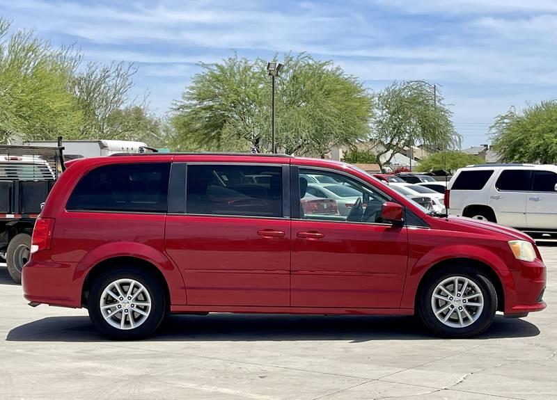 2013 Dodge Grand Caravan SXT 4 Door Mini Van