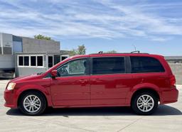 2013 Dodge Grand Caravan SXT 4 Door Mini Van