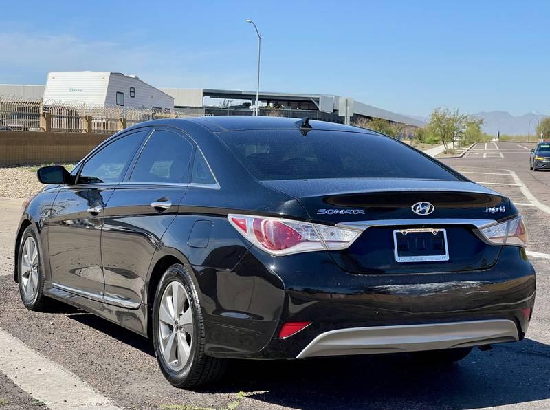 2012 Hyundai Sonata Hybrid 4 Door Sedan