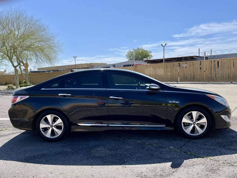 2012 Hyundai Sonata Hybrid 4 Door Sedan