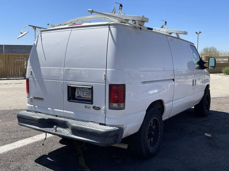 2010 Ford E-250 3 Door Cargo Van