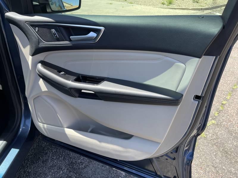 2019 Ford Edge Titanium 4 Door SUV