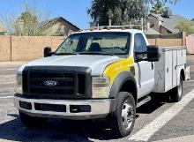 2008 Ford F-450 Super Duty 2 Door Utility Truck