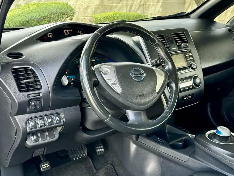 2013 Nissan LEAF SV 4 Door Hatchback