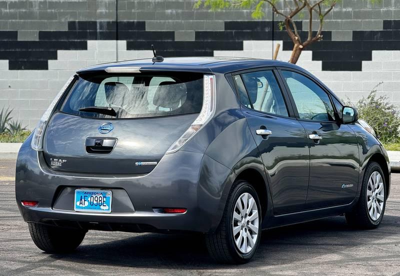 2013 Nissan LEAF SV 4 Door Hatchback