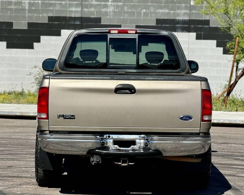 2002 Ford F-150 XLT 4 Door Extended Cab Pickup Truck