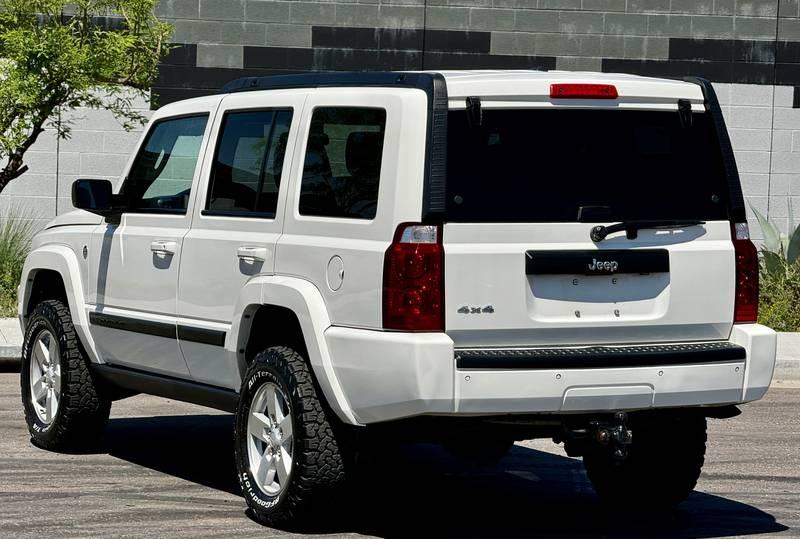 2008 Jeep Commander Sport 4x4 4 Door SUV