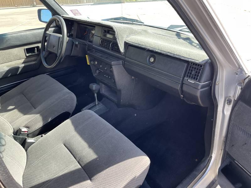 1988 Volvo 240 DL 4 Door Sedan