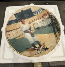 COLLECTIBLE CERAMIC PLATE - IN ORIGINAL BOX WITH PAPERS