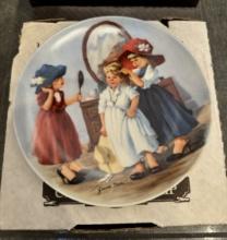 COLLECTIBLE CERAMIC PLATE - IN ORIGINAL BOX WITH PAPERS