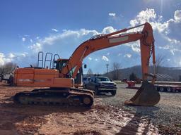 DOOSAN DX225LC TRACKHOE