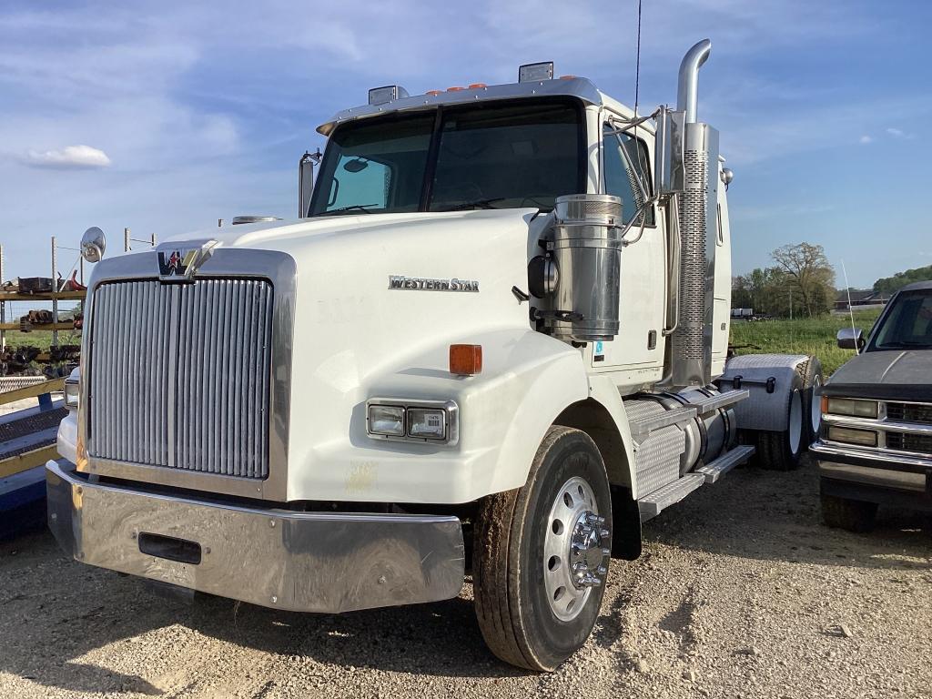 2011 WESTERNSTAR SLEEPER TRACTOR